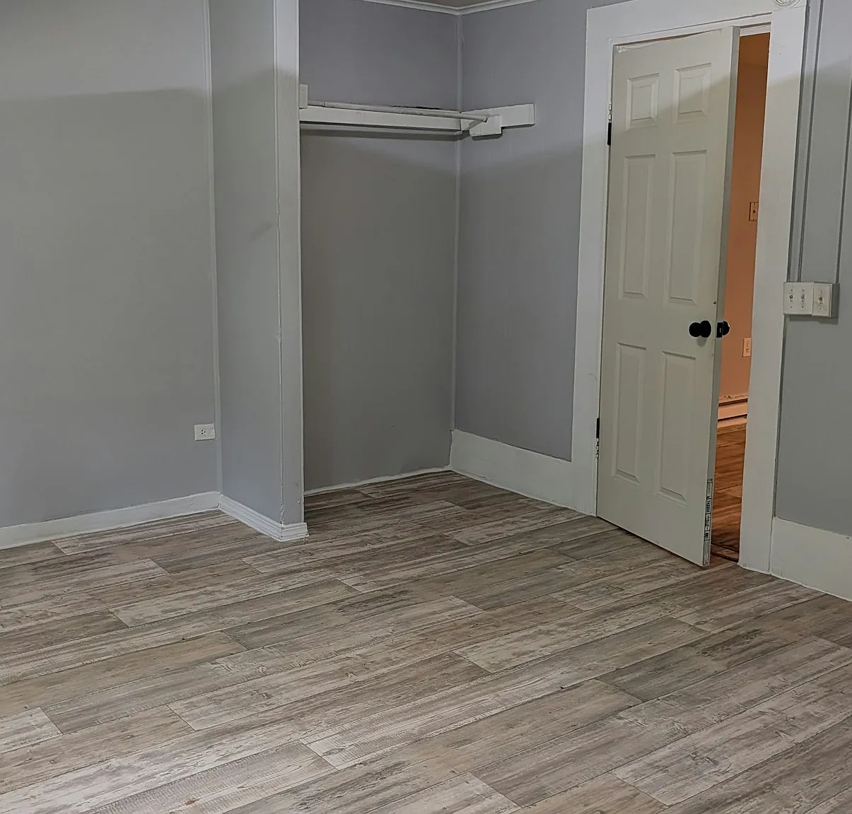 35 Clinton Street, Unit 35B — Photo 3