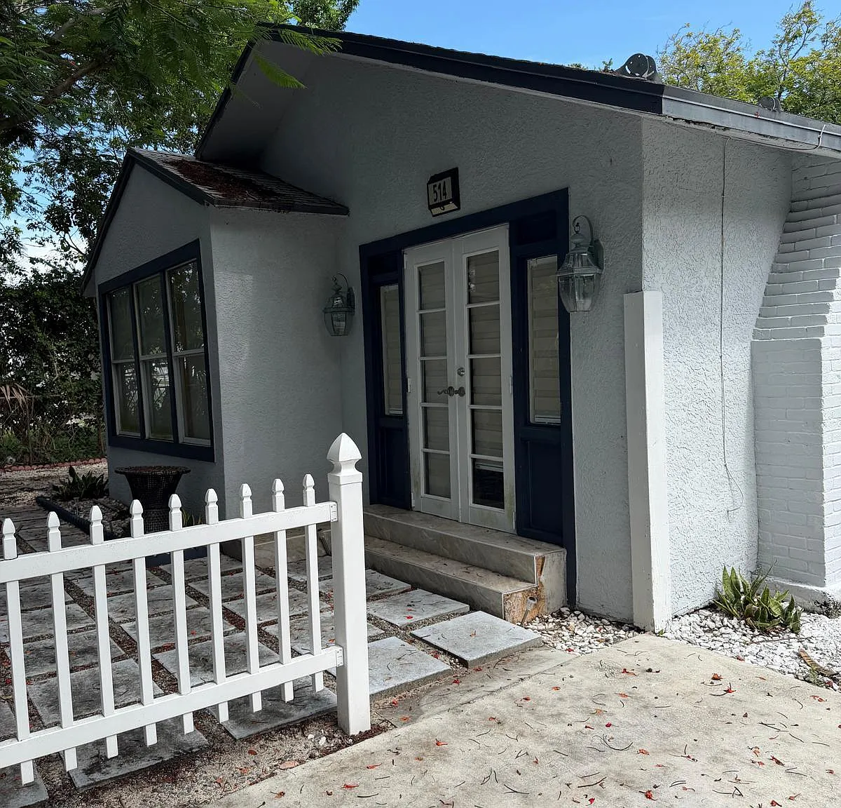 2 bed, 2.0 bath, 848 sqft, $2,200 — Photo 3