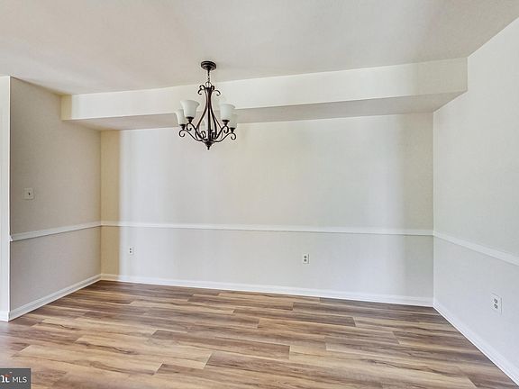 4th image of 118 Matthew Ct
