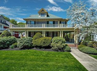 9 Arlington Rd, Woburn, MA 01801