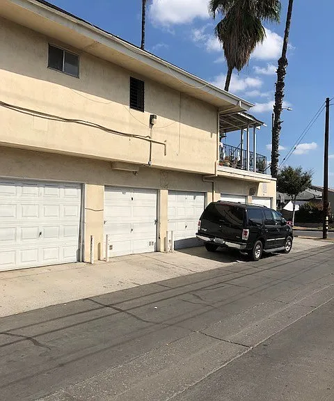 1828 W Glen Ave — Photo 34