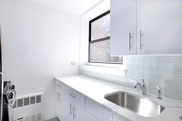 Sold by Re/Max In The City | media 7