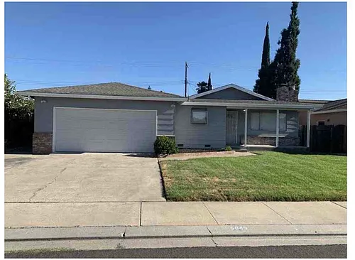 5049 Driftwood Dr Photo 1