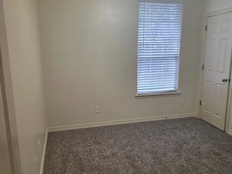 3219 W Thornebrook St — Photo 14