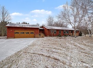7291 County Farm Rd, Greenville, MI 48838