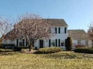 608 Long Acre Ln, Yardley, PA 19067