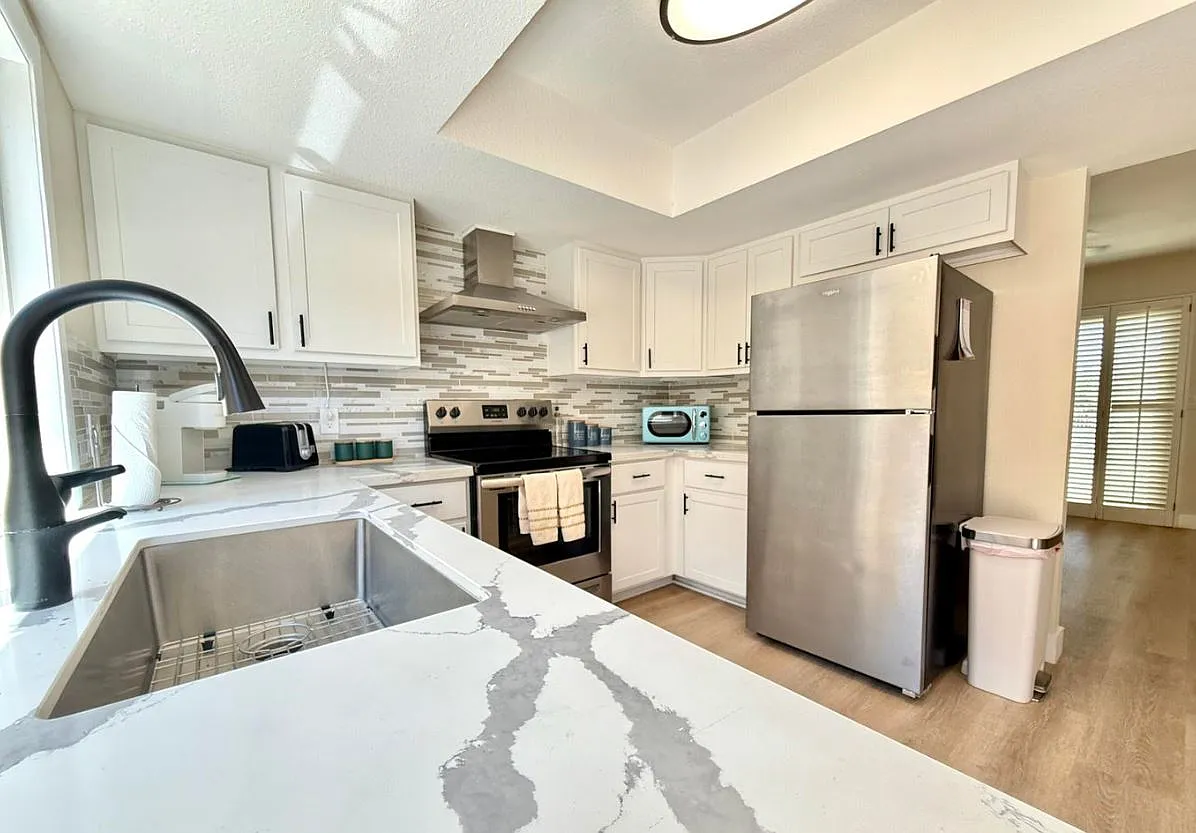 2 bed, 1296 sqft, $2,750 — Photo 2