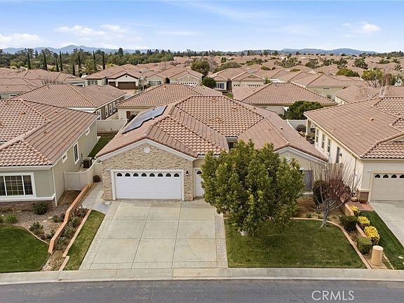 3rd image of 1591 Castle Pines Ln