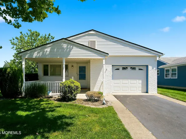 157 Pulaski Boulevard, Toms River, NJ 08757