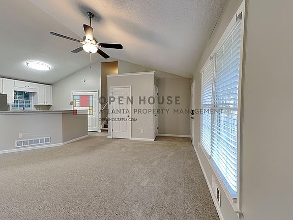 3rd image of 304 Nottingham Dr
