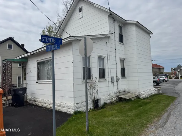 108 N Church St, Carrolltown, PA 15722