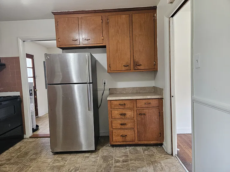 4212 Holcombe Rd — Photo 12