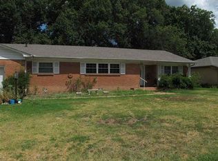 1728 Tiverton St, Ardmore, OK 73401