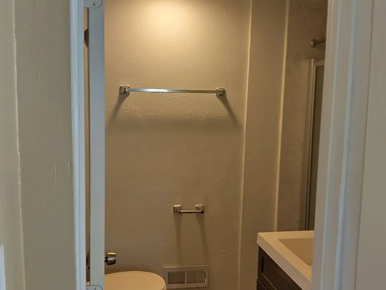 421 B St #1 — Photo 8
