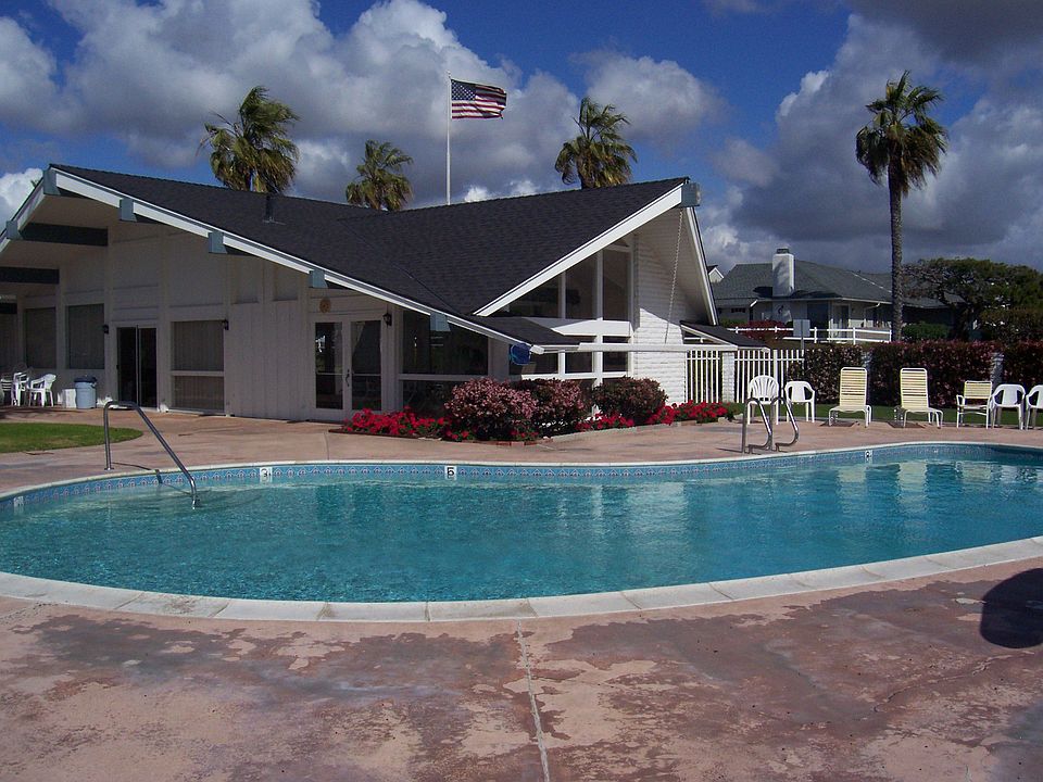2nd image of 415 Camino San Clemente
