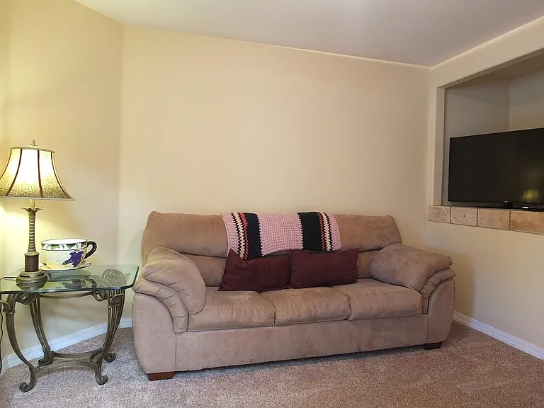 930 Taft St — Photo 15