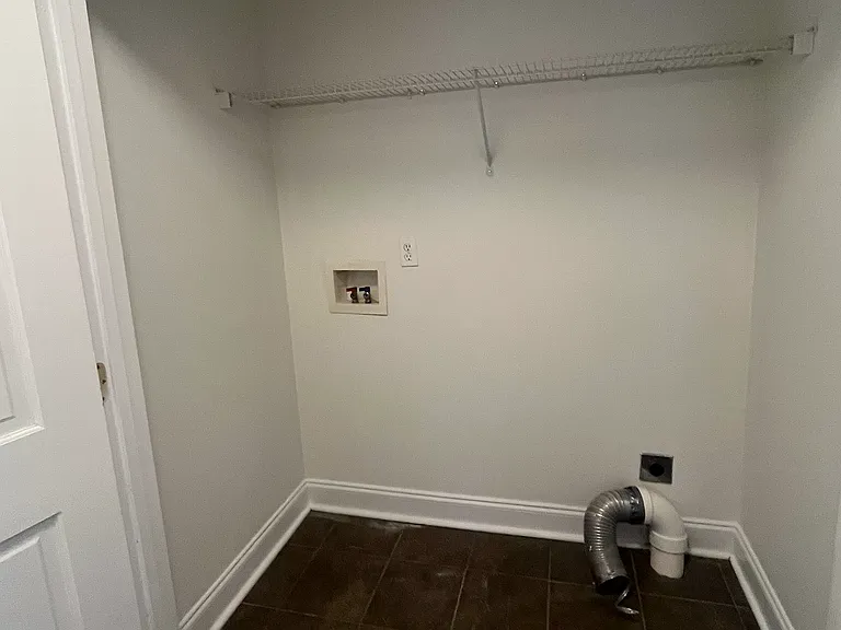108 Bentwood Cir — Photo 12