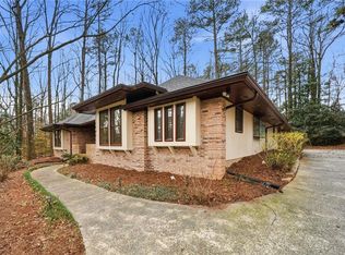 1130 Valley Ridge Ct SE, Marietta, GA 30067