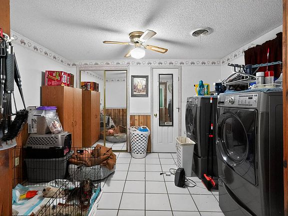 4th image of 72 Bruhn Rd