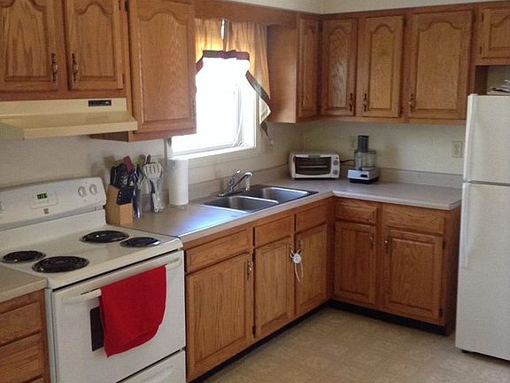 4th image of 122 Black Oak Dr