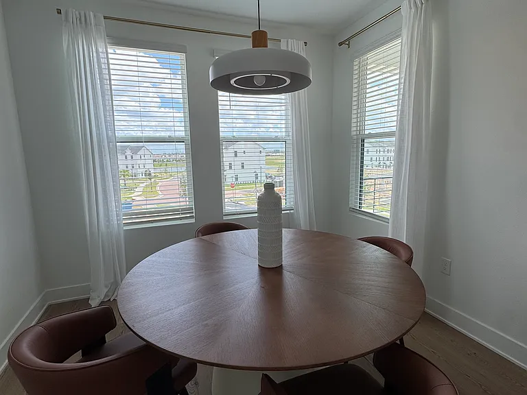 Dinning area (2nd floor)