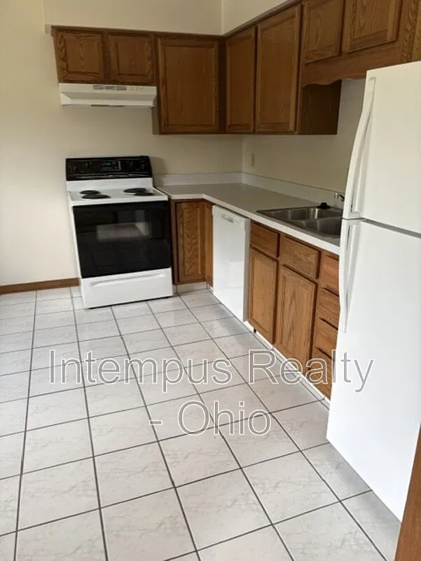 2 bed, 1.0 bath, $1,000 — Photo 3