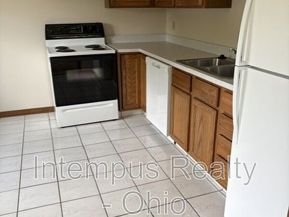 3rd image of 1868 Massachusetts Ave #6