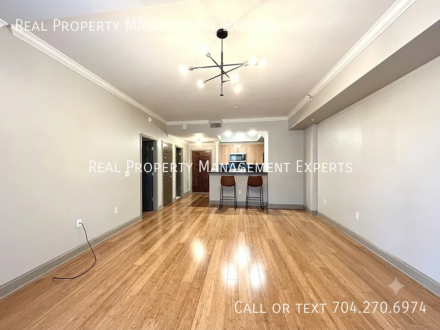 Beautiful 1BR/1BA Condo in Uptown Charlotte! — Photo 3