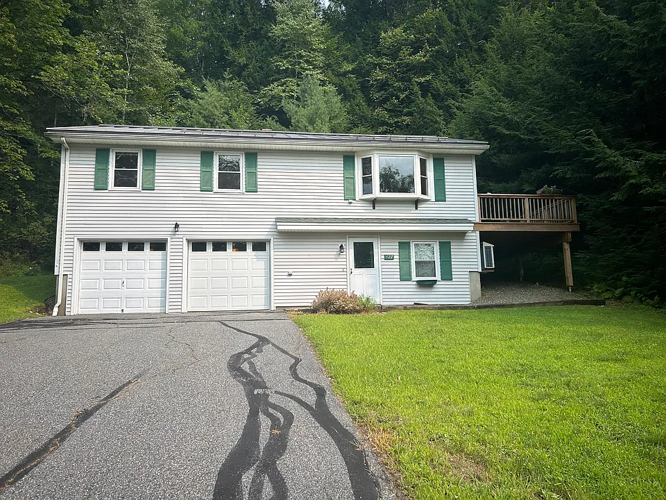 427 Memorial Dr