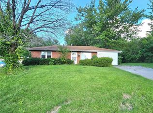 10060 Sheldon Dr, Saint Louis, MO