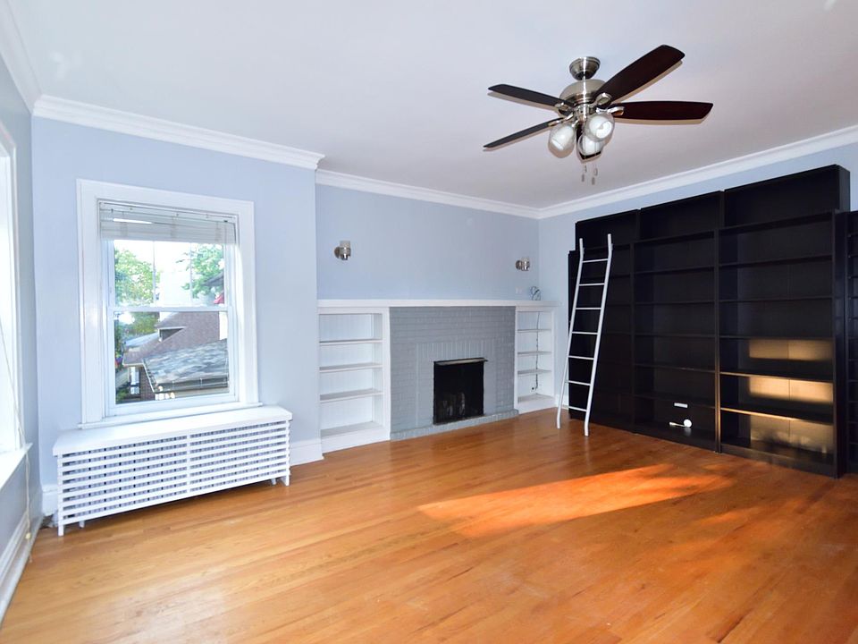 1st image of 5241 N Sawyer Ave #2