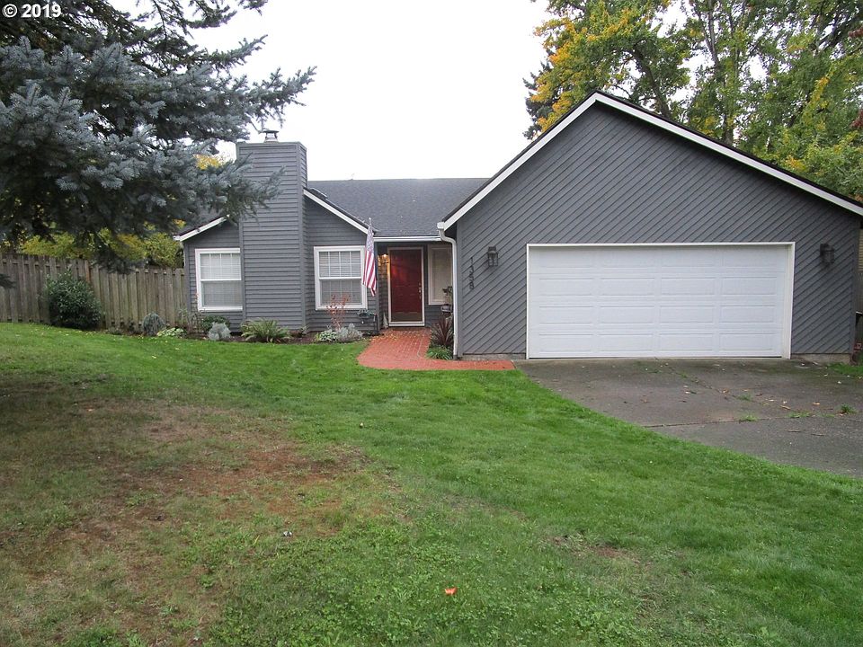 1st image of 1358 SE 25th Pl