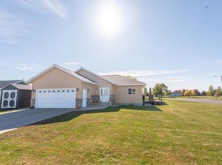 700 9th St NE, Perham, MN 56573
