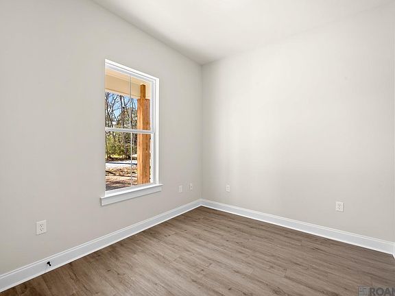 4th image of 29668 S Satsuma Rd