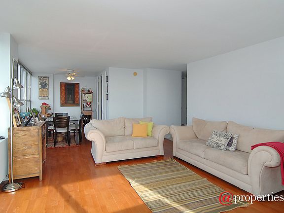 Living Room / Dining Room