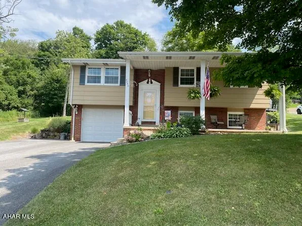 3040 Colonial Dr, Duncansville, PA 16635