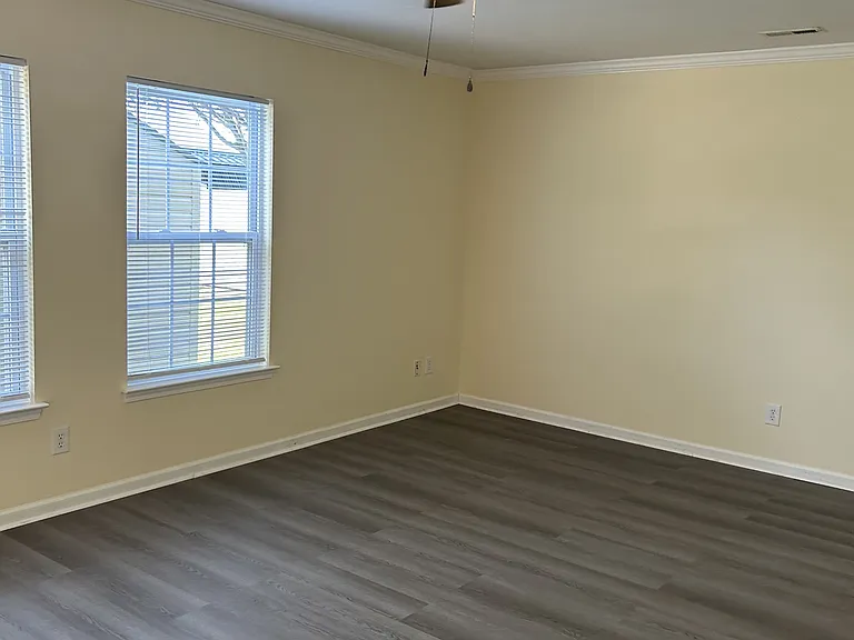 178 Tibton Cir — Photo 10