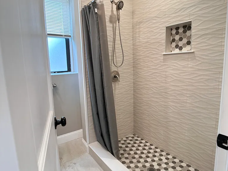1914 Beacon St #1 — Photo 7