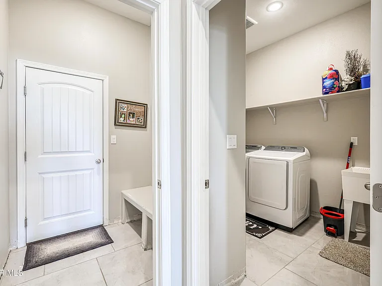 2375 Enchanted Peaks Ln — Photo 35