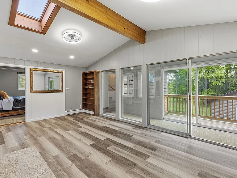 1392 Maple Grove Rd — Photo 21