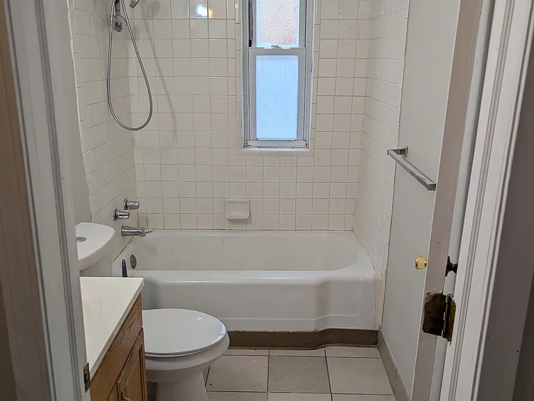 739 Harriet Ave #1 — Photo 5