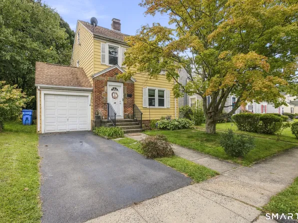 12 West Helen Street, Hamden, CT 06514