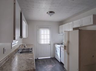 4002 Warren Rd, Flowery Branch, GA 30542