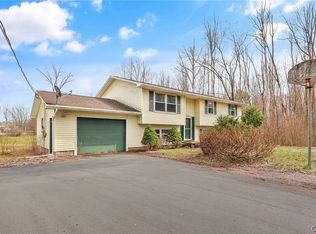 9446 Bear Springs Rd, Brewerton, NY