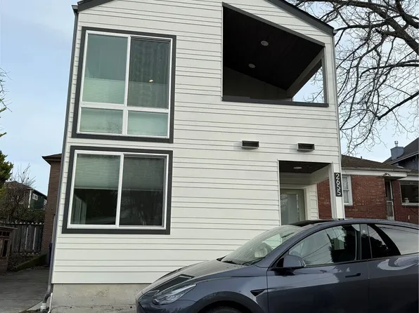 2655 9th Avenue W, Seattle, WA 98119