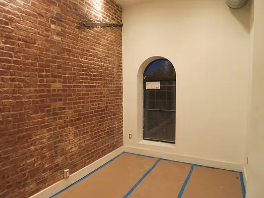 Rented by Blue Egg Realty Corp | media 38