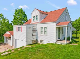 3316 Evans Dr, Finleyville, PA