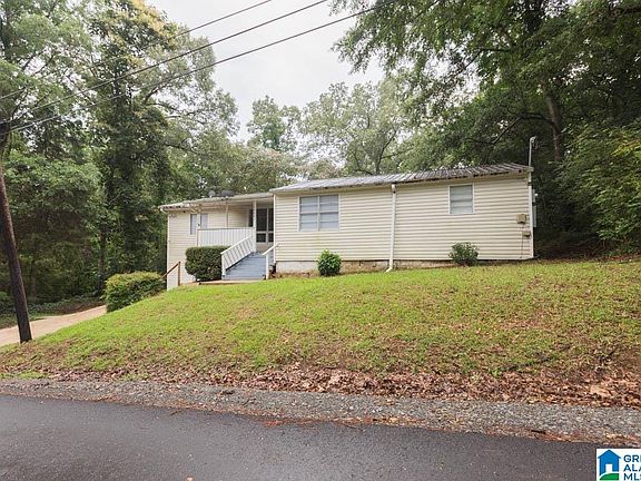 3rd image of 11482 Lake Dr