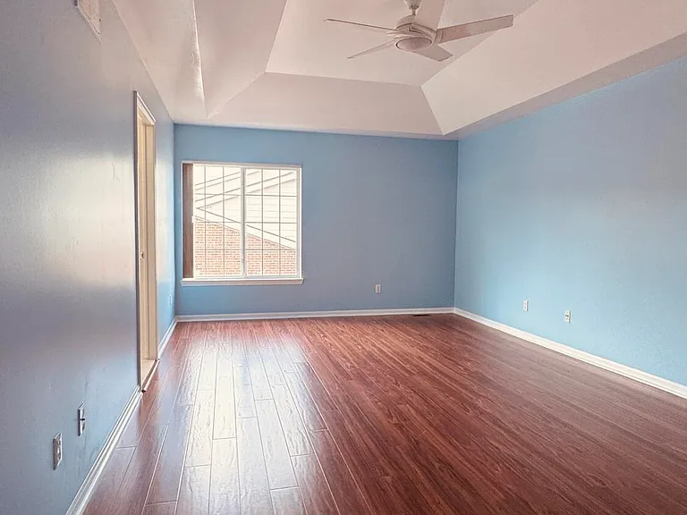 37572 Newburgh Park Cir #33 — Photo 30