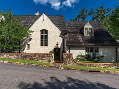 486 Botanical Pl S, Mountain Brook, AL, 35223